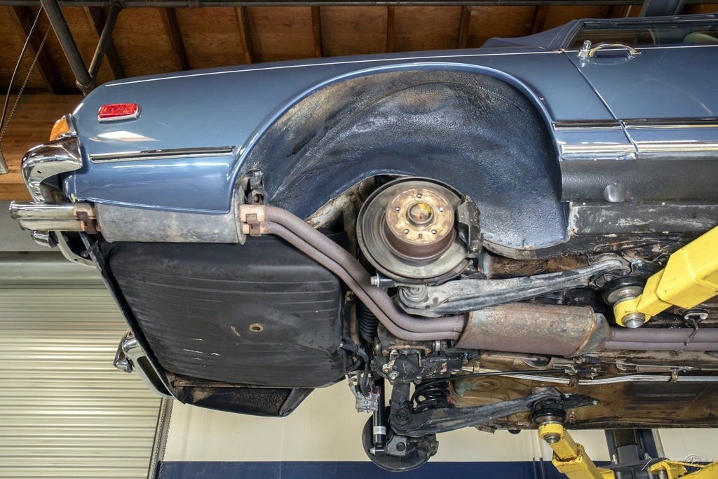 Mercedes-Benz-SL-Class-1968-Convertible-20