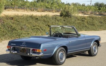 Mercedes-Benz-SL-Class-1968-Convertible-4