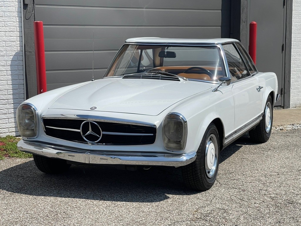 Mercedes-Benz-SL-Class-1971-Convertible-14
