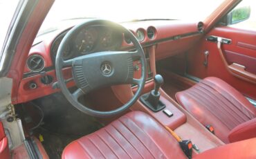 Mercedes-Benz-SL-Class-1971-Convertible-15