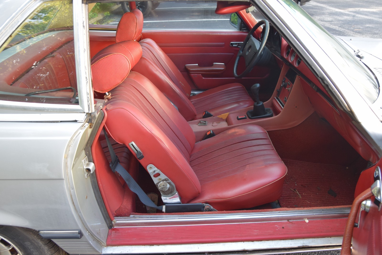 Mercedes-Benz-SL-Class-1971-Convertible-18