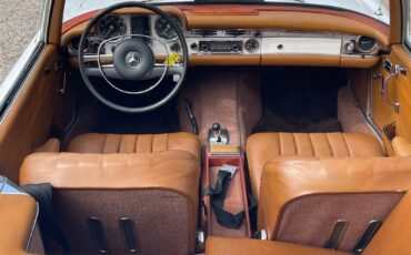 Mercedes-Benz-SL-Class-1971-Convertible-19
