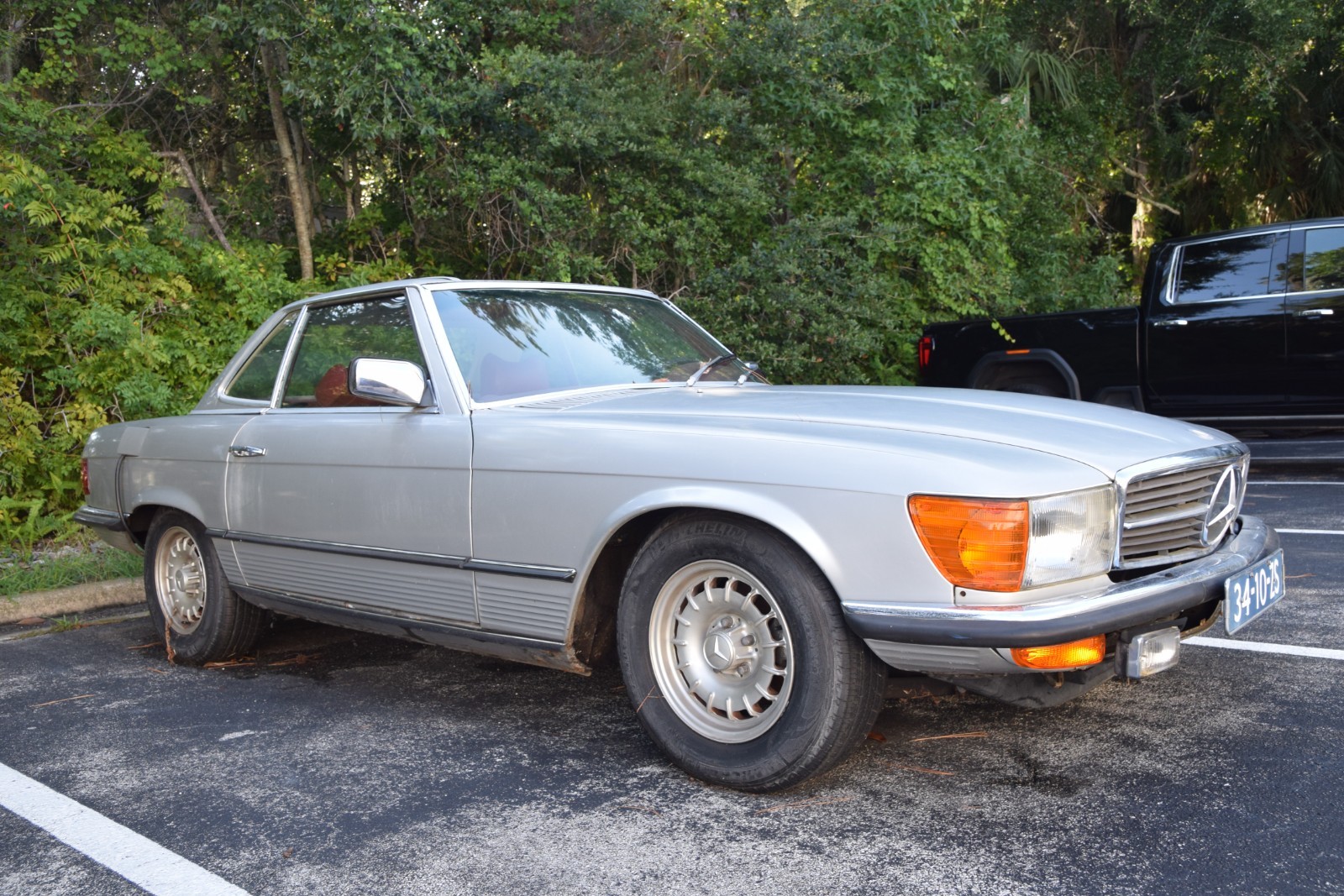 Mercedes-Benz-SL-Class-1971-Convertible-2
