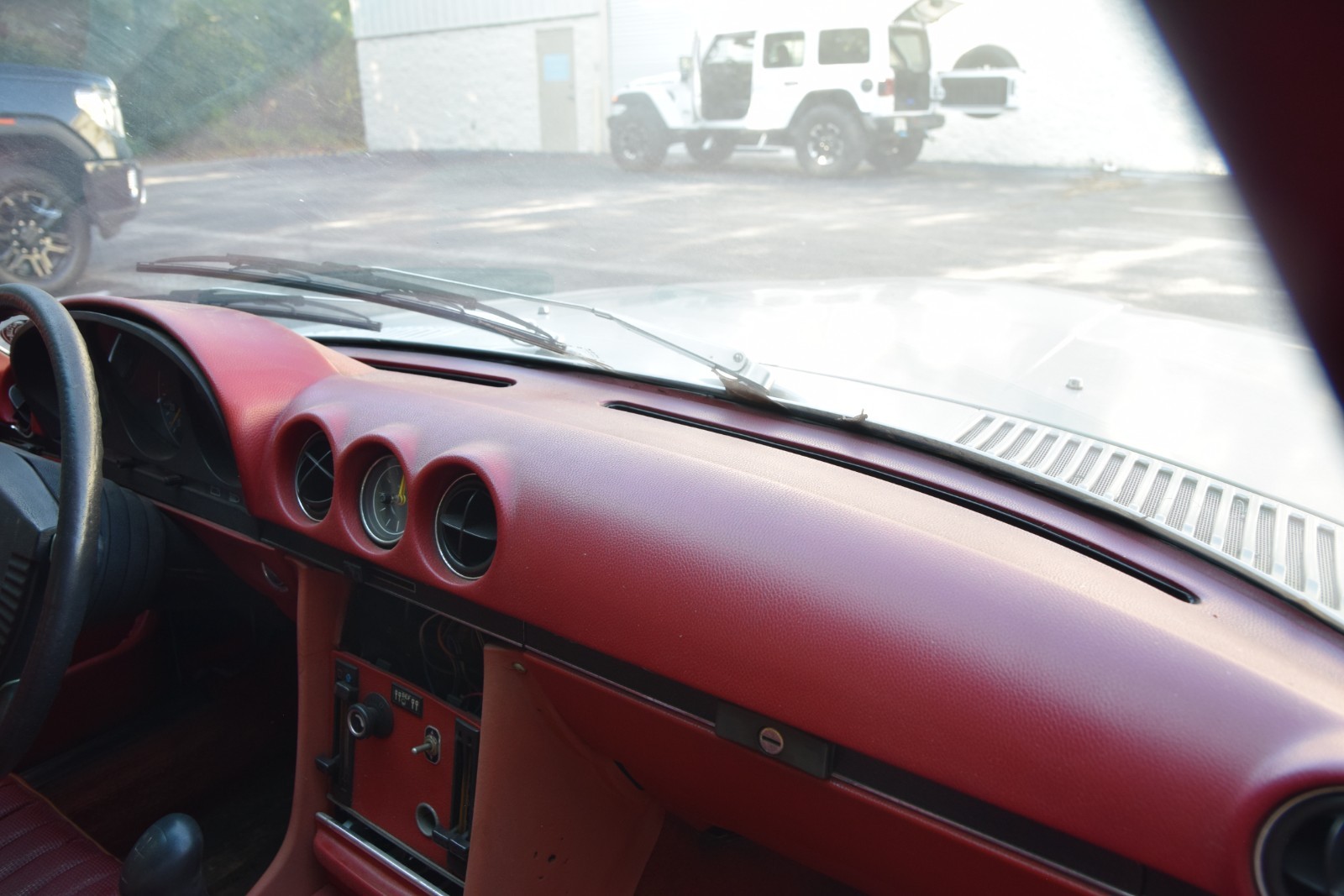 Mercedes-Benz-SL-Class-1971-Convertible-20