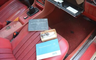 Mercedes-Benz-SL-Class-1971-Convertible-22