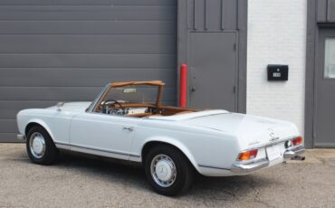 Mercedes-Benz-SL-Class-1971-Convertible-5
