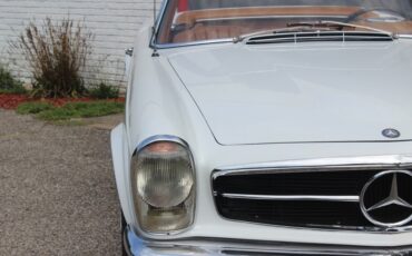 Mercedes-Benz-SL-Class-1971-Convertible-8