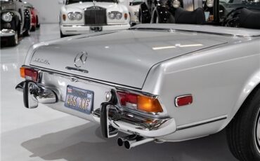 Mercedes-Benz-SL-Class-1971-Roadster-14