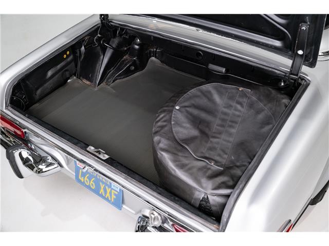 Mercedes-Benz-SL-Class-1971-Roadster-15