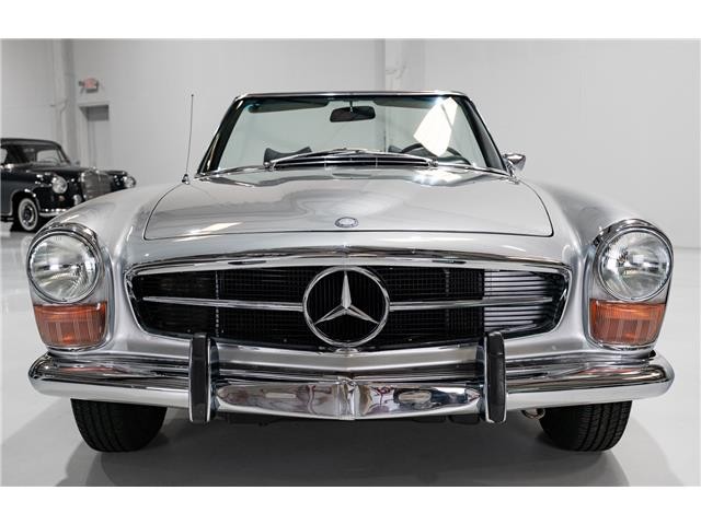 Mercedes-Benz-SL-Class-1971-Roadster-4