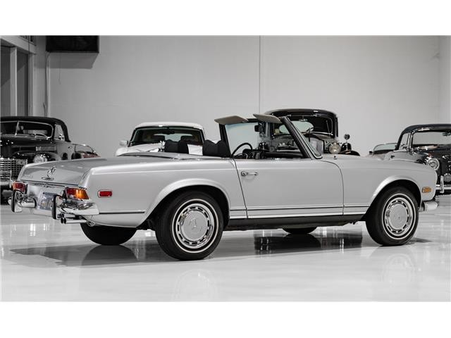 Mercedes-Benz-SL-Class-1971-Roadster-6