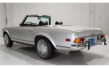 Mercedes-Benz-SL-Class-1971-Roadster-8