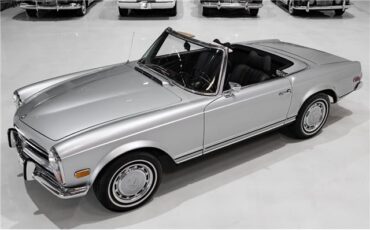 Mercedes-Benz-SL-Class-1971-Roadster-9
