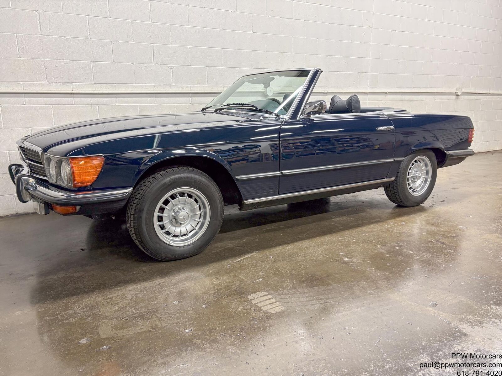 Mercedes-Benz-SL-Class-1973-Convertible-1
