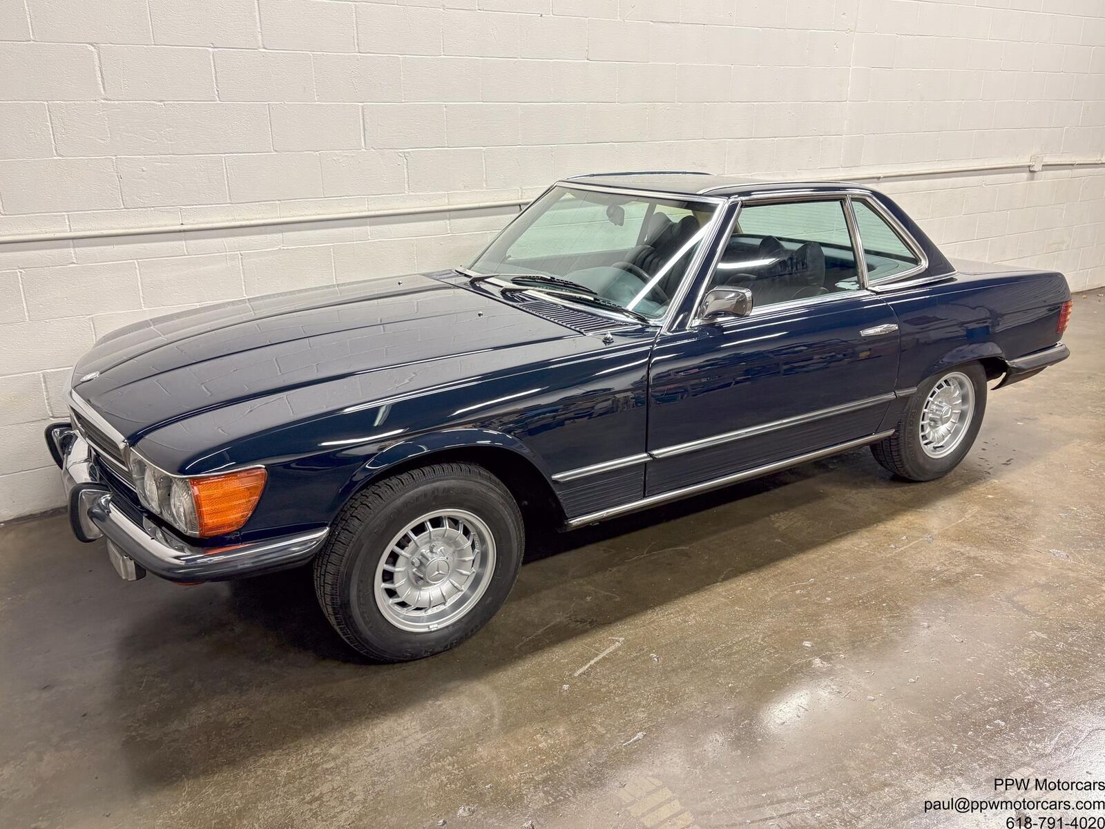 Mercedes-Benz-SL-Class-1973-Convertible-16