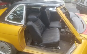 Mercedes-Benz-SL-Class-1975-Convertible-4