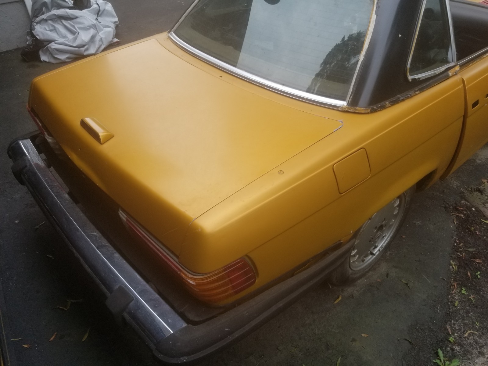 Mercedes-Benz-SL-Class-1975-Convertible-5