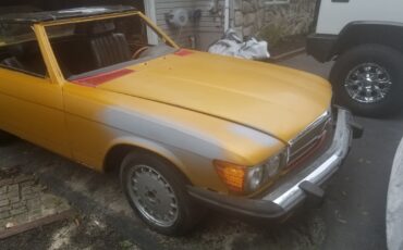 Mercedes-Benz-SL-Class-1975-Convertible-6