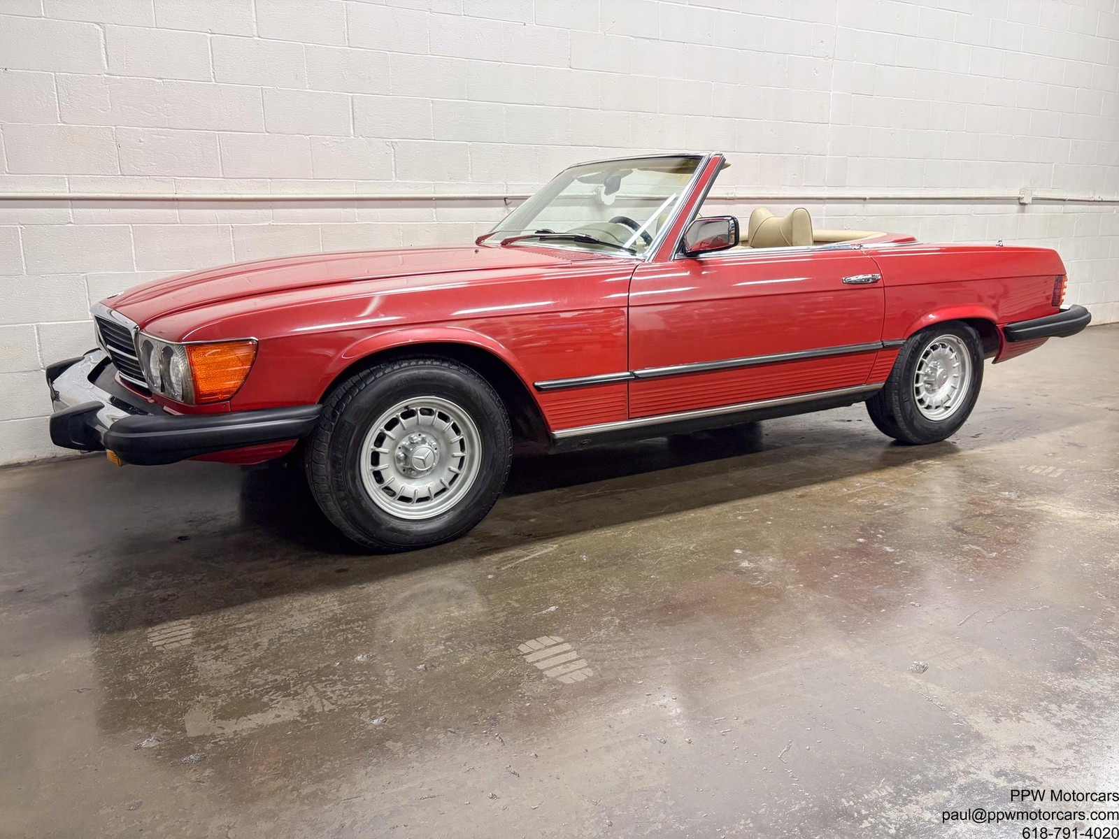 Mercedes-Benz-SL-Class-1977-Convertible-1
