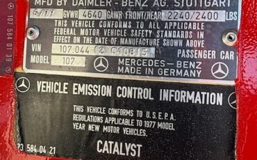 Mercedes-Benz-SL-Class-1977-Convertible-14