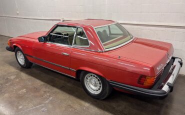 Mercedes-Benz-SL-Class-1977-Convertible-14