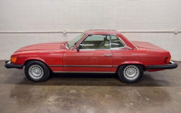 Mercedes-Benz-SL-Class-1977-Convertible-15