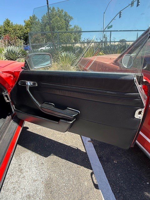 Mercedes-Benz-SL-Class-1977-Convertible-17