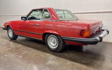 Mercedes-Benz-SL-Class-1977-Convertible-17
