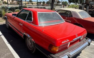 Mercedes-Benz-SL-Class-1977-Convertible-2