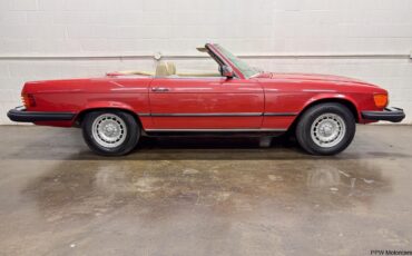 Mercedes-Benz-SL-Class-1977-Convertible-21