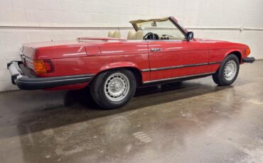 Mercedes-Benz-SL-Class-1977-Convertible-23