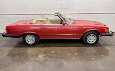 Mercedes-Benz-SL-Class-1977-Convertible-24