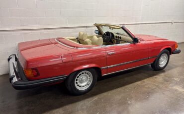 Mercedes-Benz-SL-Class-1977-Convertible-26