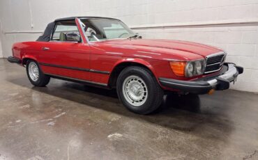 Mercedes-Benz-SL-Class-1977-Convertible-28