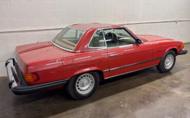 Mercedes-Benz-SL-Class-1977-Convertible-38