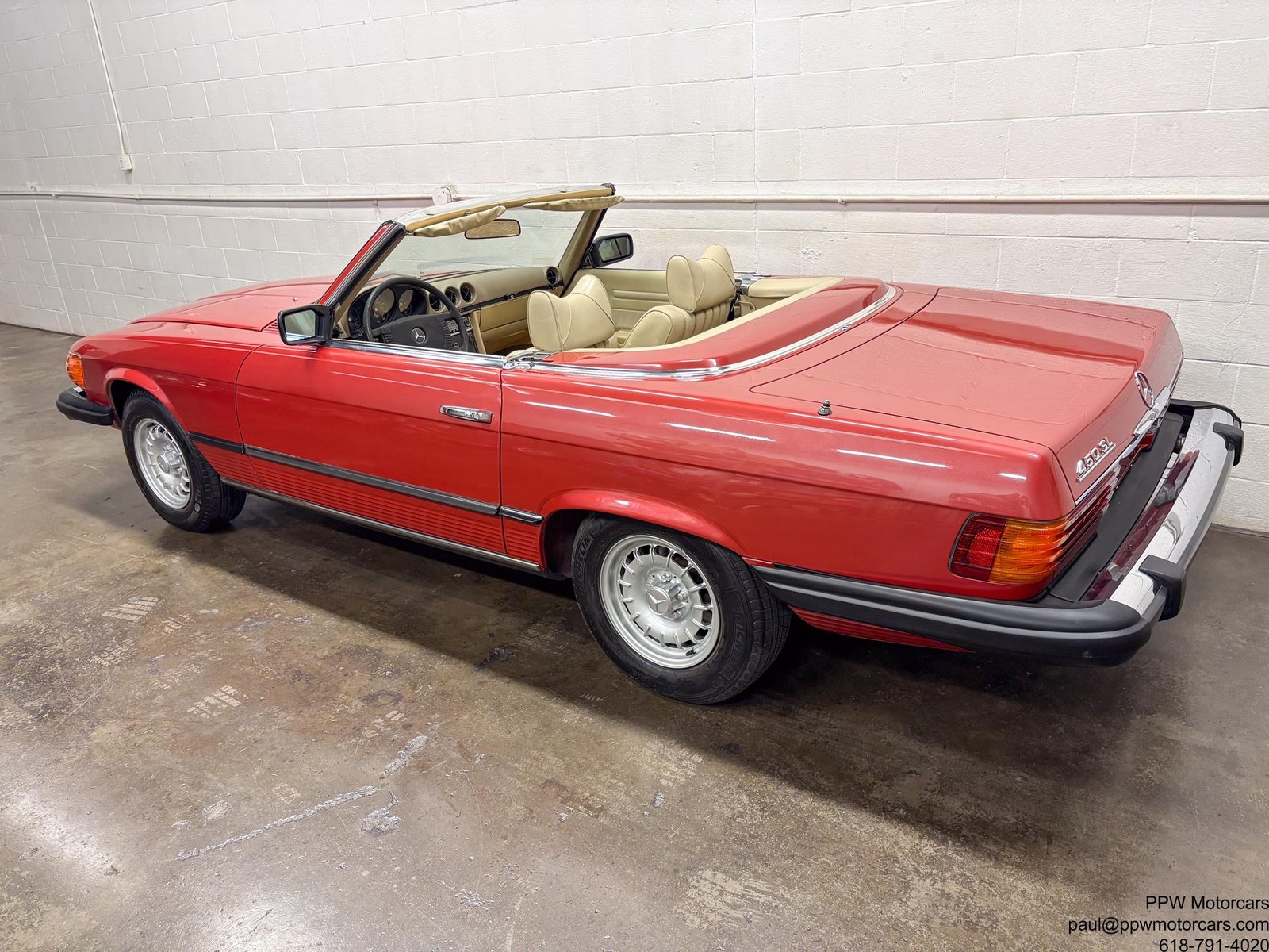 Mercedes-Benz-SL-Class-1977-Convertible-5