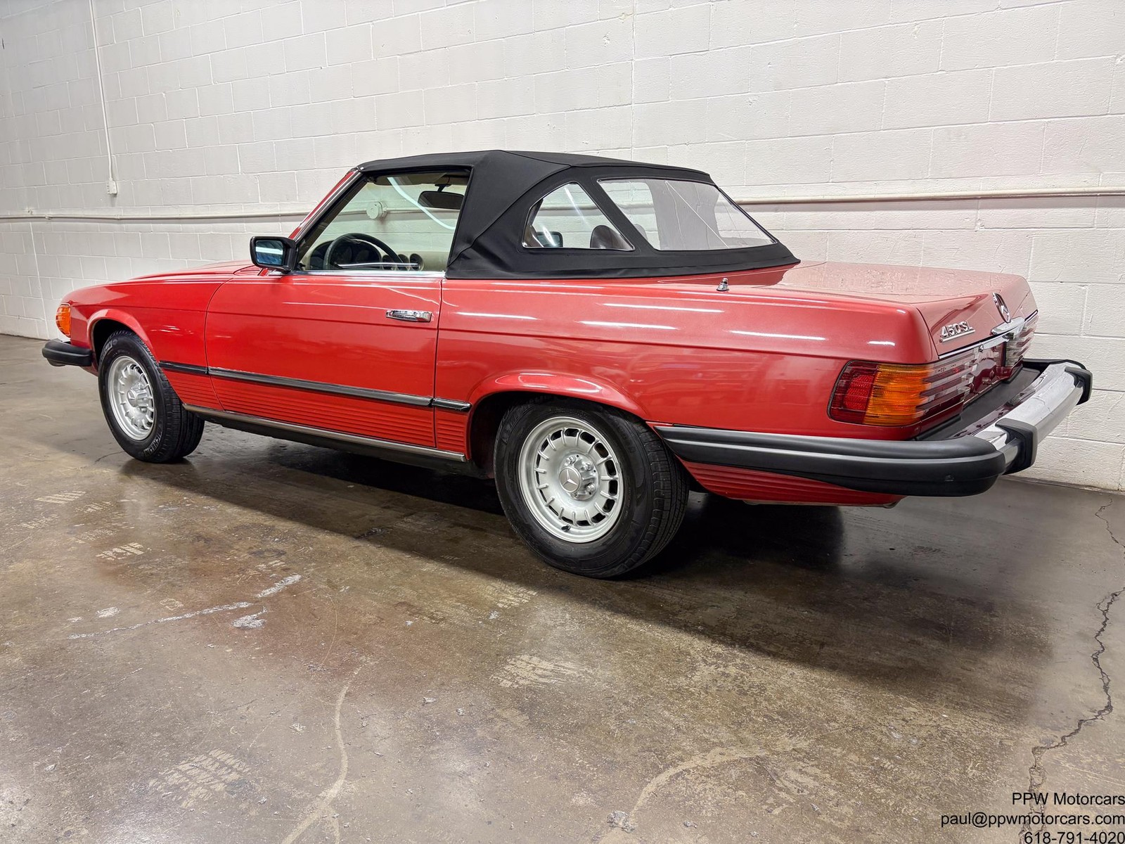 Mercedes-Benz-SL-Class-1977-Convertible-8
