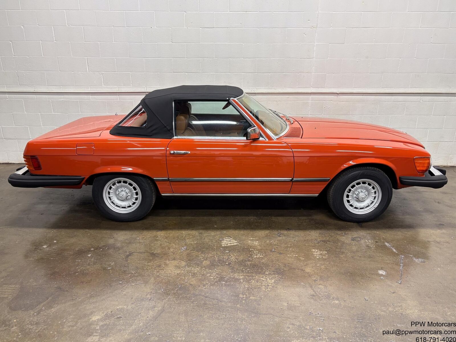 Mercedes-Benz-SL-Class-1979-Convertible-34