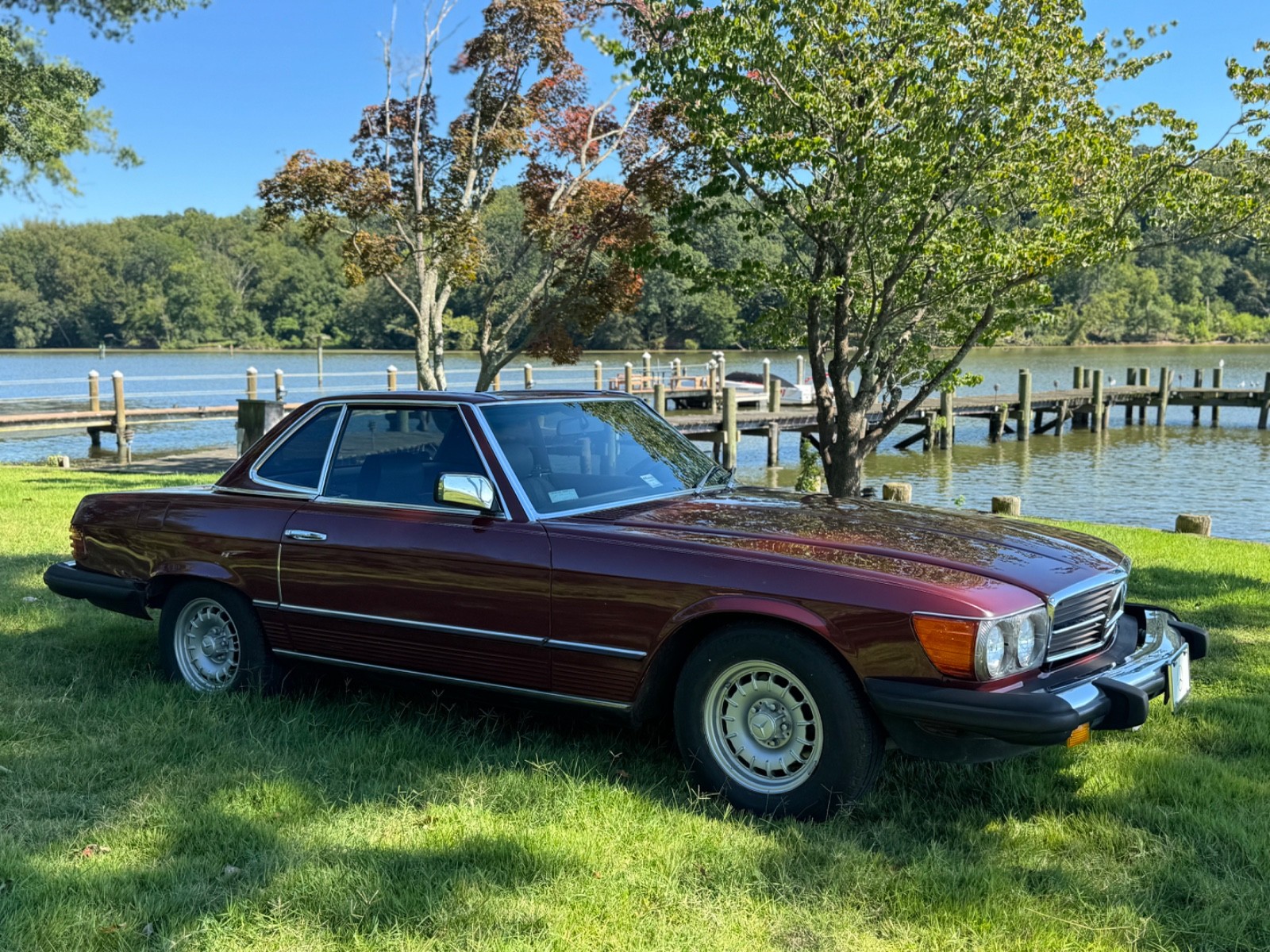 Mercedes-Benz-SL-Class-1981-Convertible-1