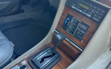 Mercedes-Benz-SL-Class-1981-Convertible-16