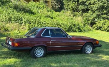 Mercedes-Benz-SL-Class-1981-Convertible-27
