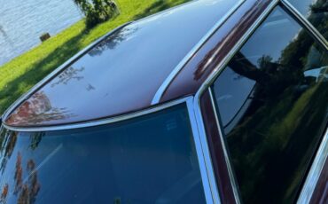Mercedes-Benz-SL-Class-1981-Convertible-28