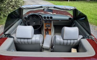 Mercedes-Benz-SL-Class-1981-Convertible-29
