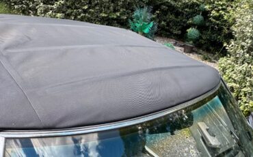 Mercedes-Benz-SL-Class-1981-Convertible-33