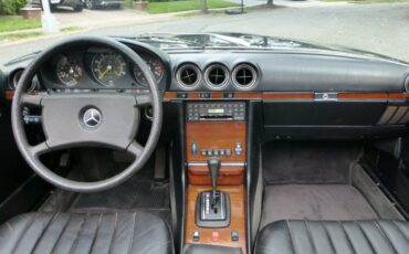 Mercedes-Benz-SL-Class-1982-Convertible-14