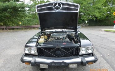 Mercedes-Benz-SL-Class-1982-Convertible-19