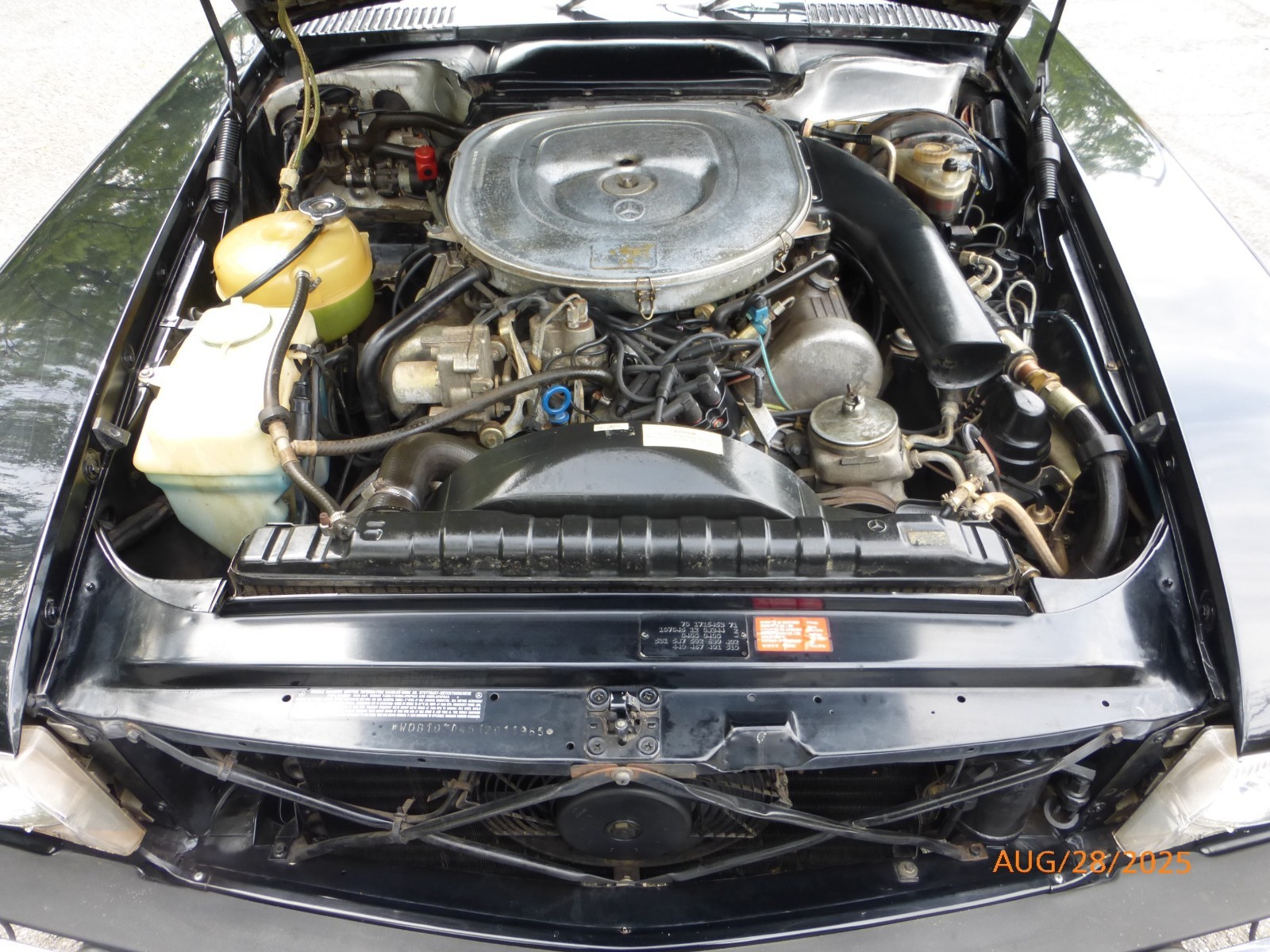 Mercedes-Benz-SL-Class-1982-Convertible-20