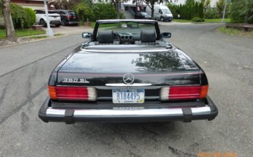 Mercedes-Benz-SL-Class-1982-Convertible-3