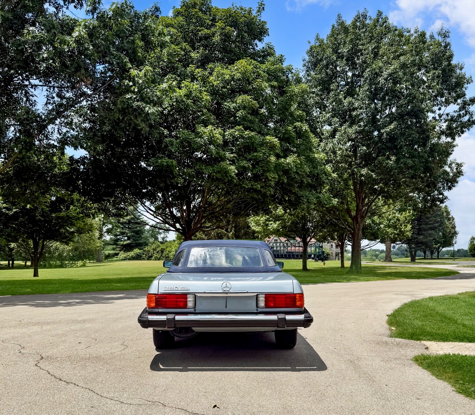 Mercedes-Benz-SL-Class-1983-Convertible-10