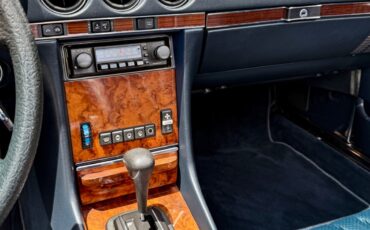 Mercedes-Benz-SL-Class-1983-Convertible-18